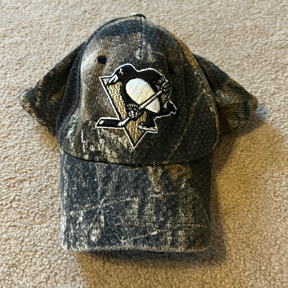 Pittsburgh Penguins NHL fitted hat